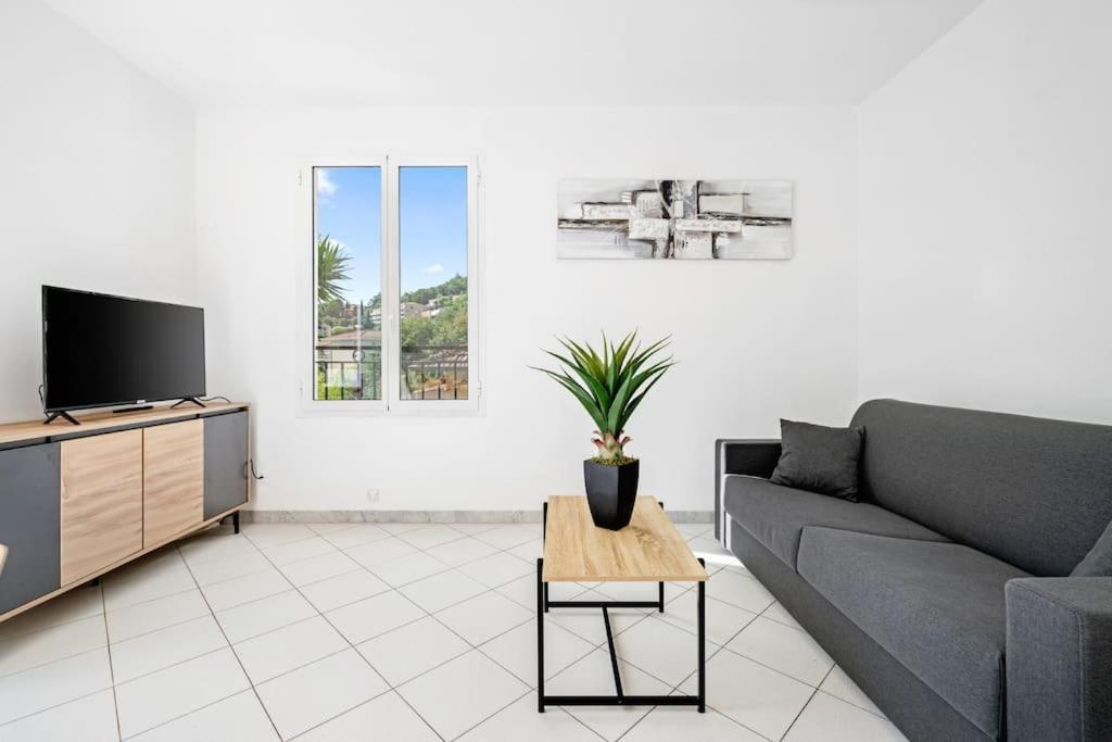 La Villa Julia - Calme - Spacieux - Parking Prive - Climatisation Menton Eksteriør billede