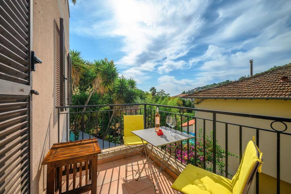 La Villa Julia - Calme - Spacieux - Parking Prive - Climatisation Menton Eksteriør billede